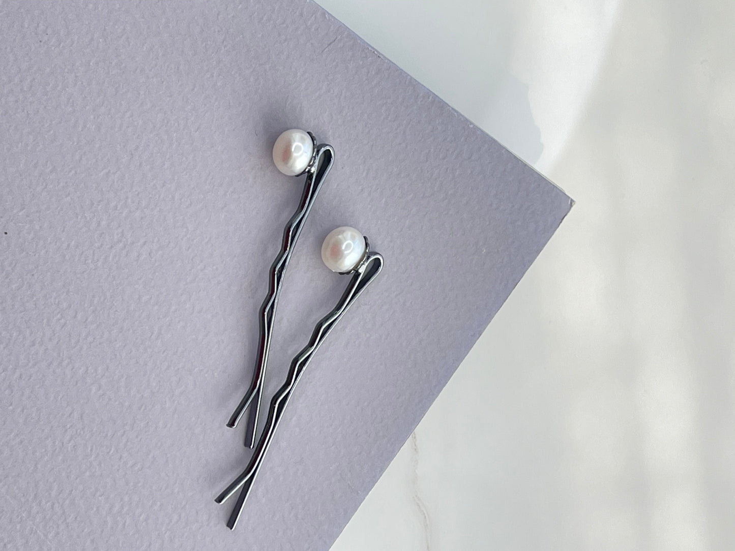 freshwater pearl hair pins, single pearl with metallic gray hairpin