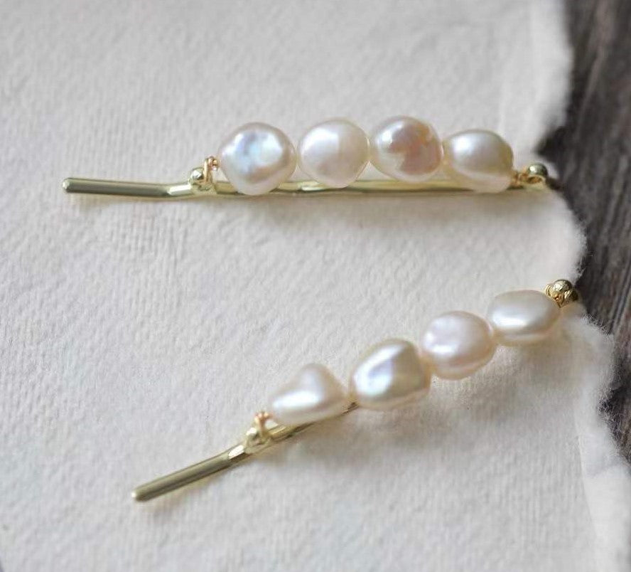 Vintage baroque pearl hair pins, a set of 2 minimalist barrette