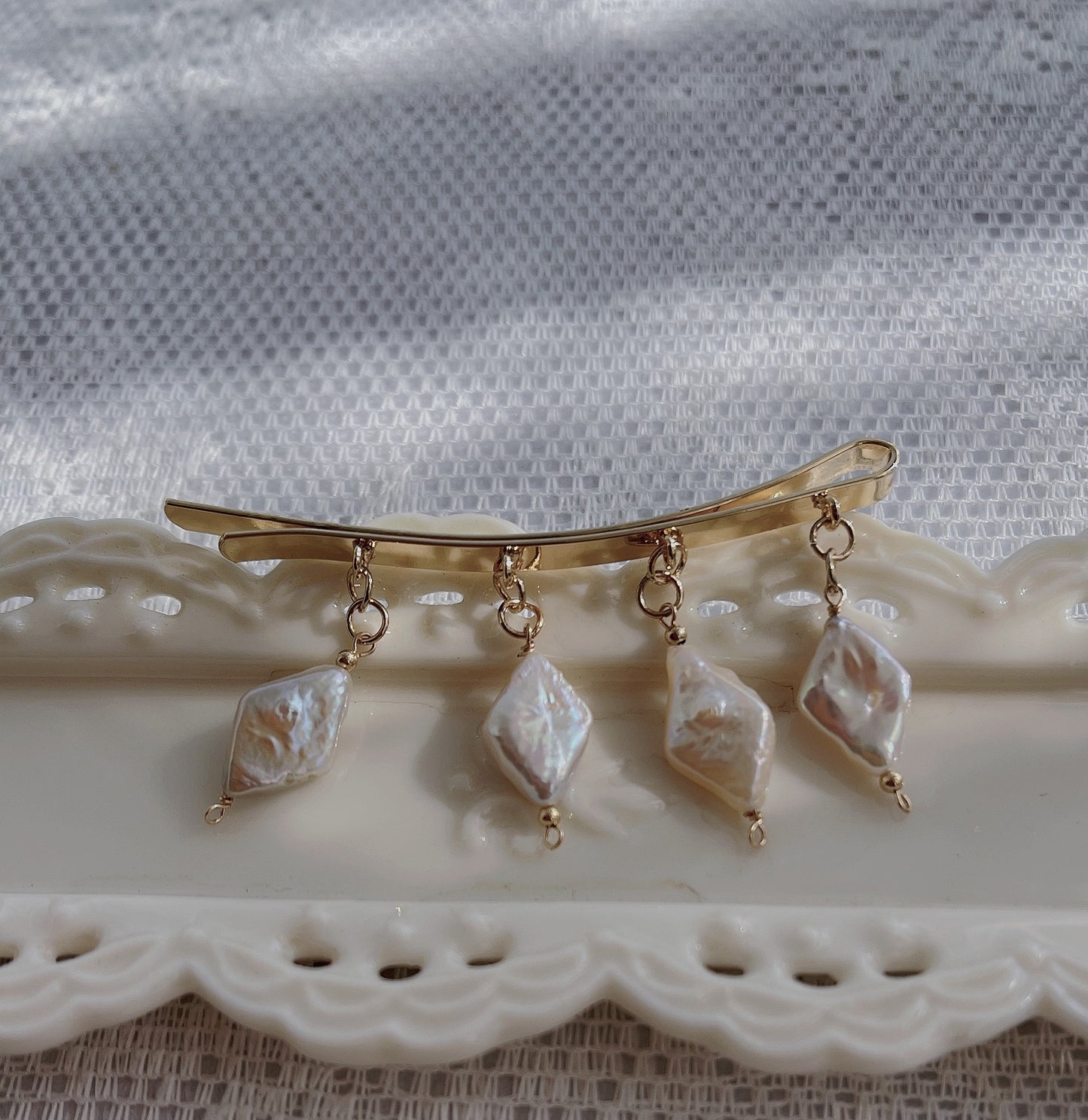 Vintage baroque pearl hair pins, with 4 dangling baroque pearls,curvy hairpin